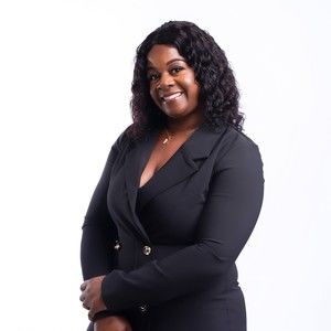 Meet your Posher, Latoya